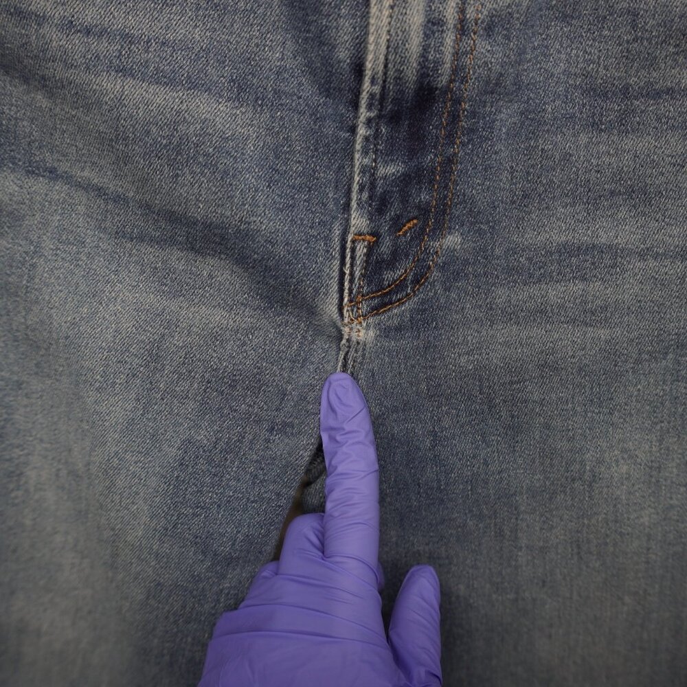 Mother the Hustler Ankle Fray Jeans in Satisfaction Guaranteed Size 24 - Picture 10 of 15